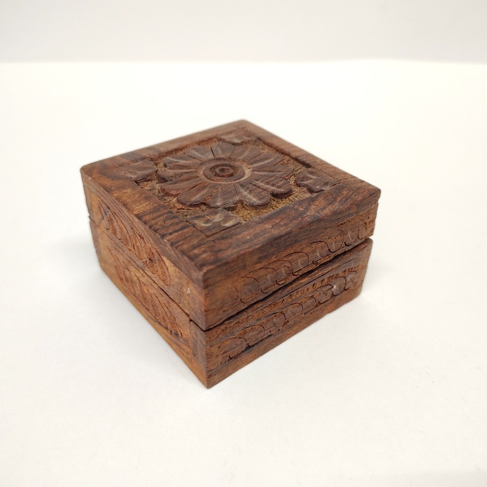 Vtg Carved Wood Trinket‎ Box Floral Design Small Jewelry Keepsake 2.75" Square